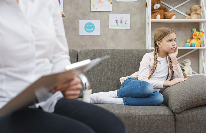 Terapia para niños, jóvenes y adultos, con un enfoque humanista